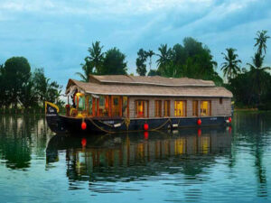 Deluxe Houseboat