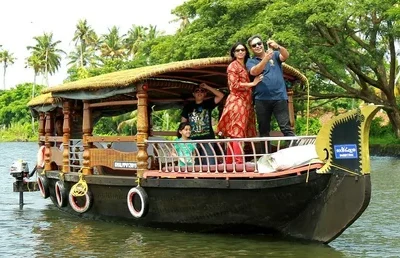 shikkara boat